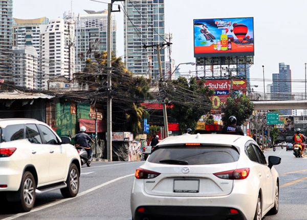 ป้ายโฆษณา led แยกเกษมราฏร์ โลตัสพระราม4